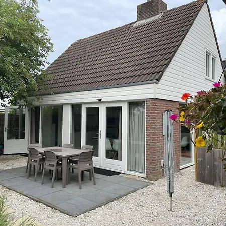Ferienhaus The House *